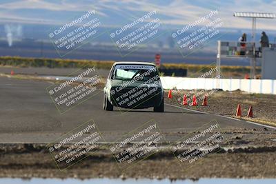 media/Nov-16-2025-CalClub SCCA (Sun) [[2975c16dfc]]/Group 6/Turn 1/